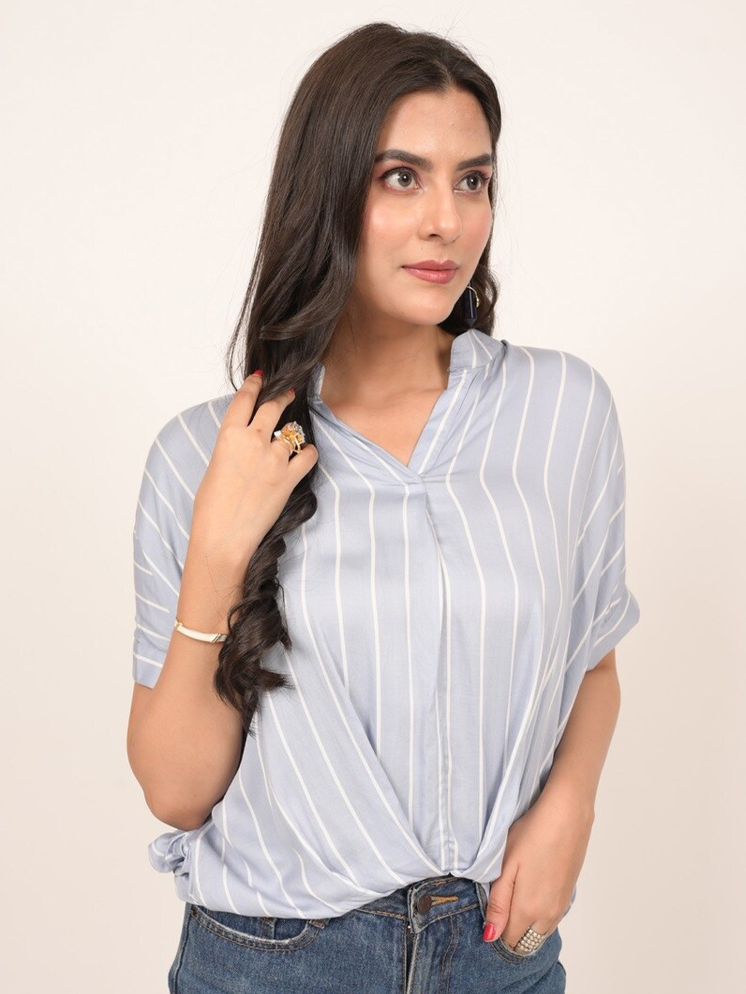 

INDIE JHOLA Striped V-Neck Extended Sleeves Top, Blue