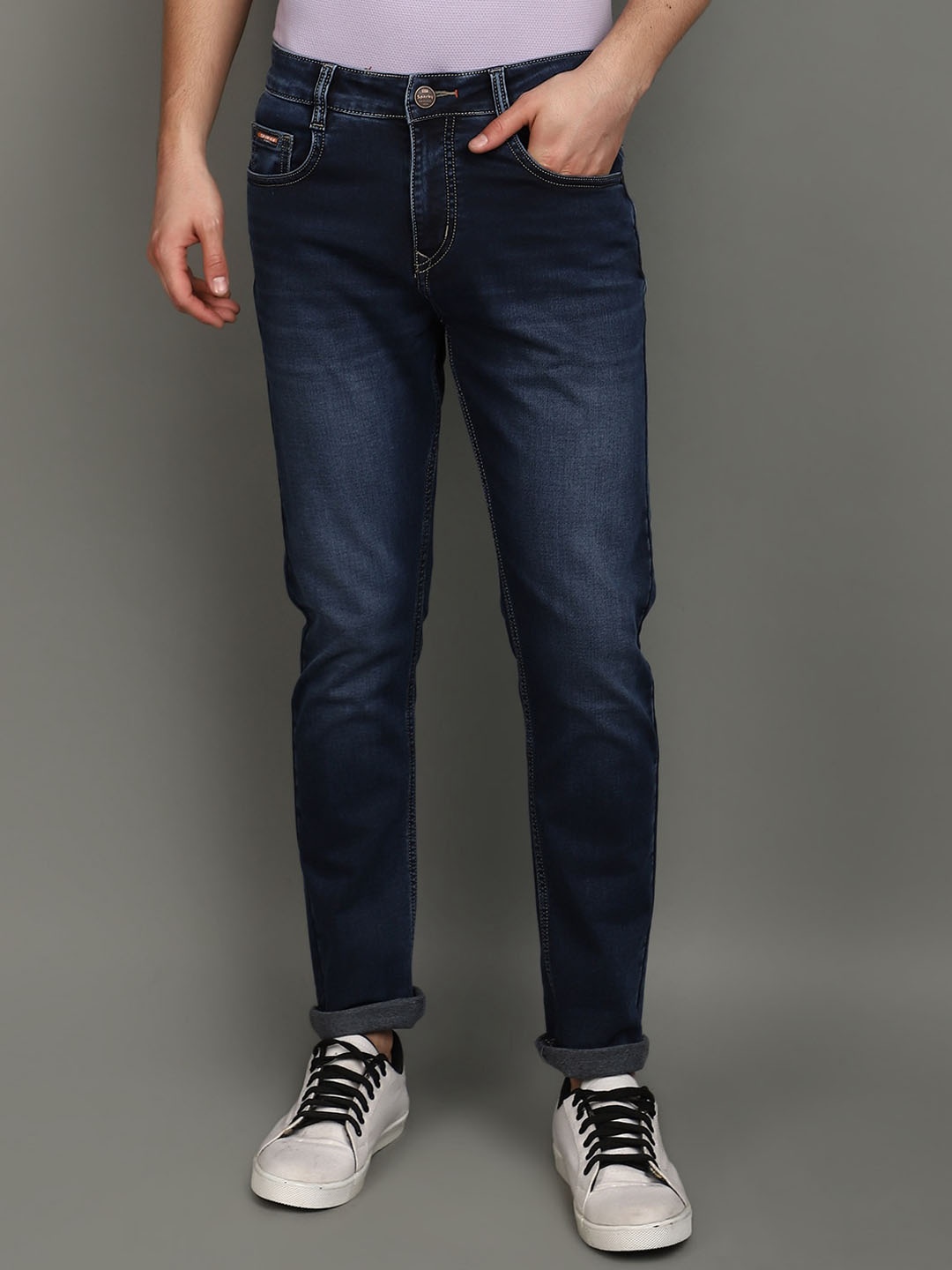 

V-Mart Men Slim Fit Mid-Rise Knitted Light Fade Cotton Jeans, Blue