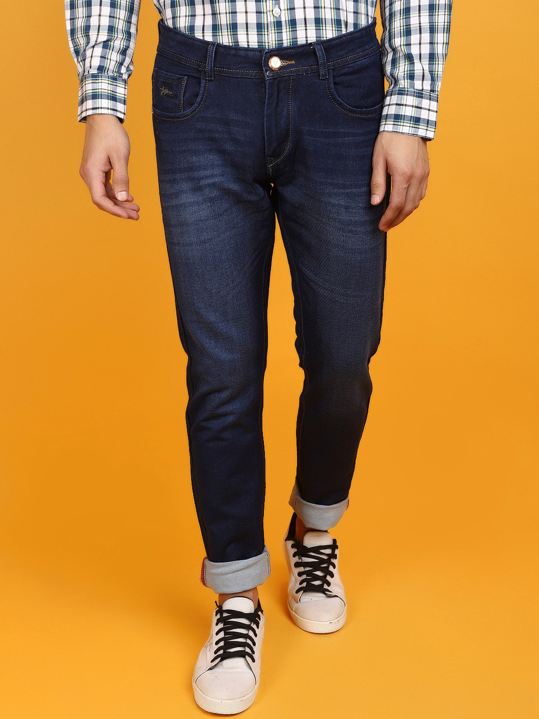

V-Mart Men Slim Fit Light Fade Mid-Rise Knitted Cotton Jeans, Blue