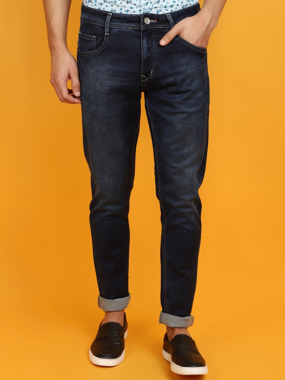 

V-Mart Men Slim Fit Light Fade Mid-Rise Denim Jeans, Blue