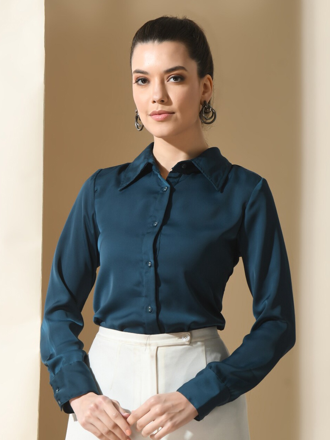 

Moshe Satin Spread Collar Long Sleeves Opaque Casual Shirt, Green