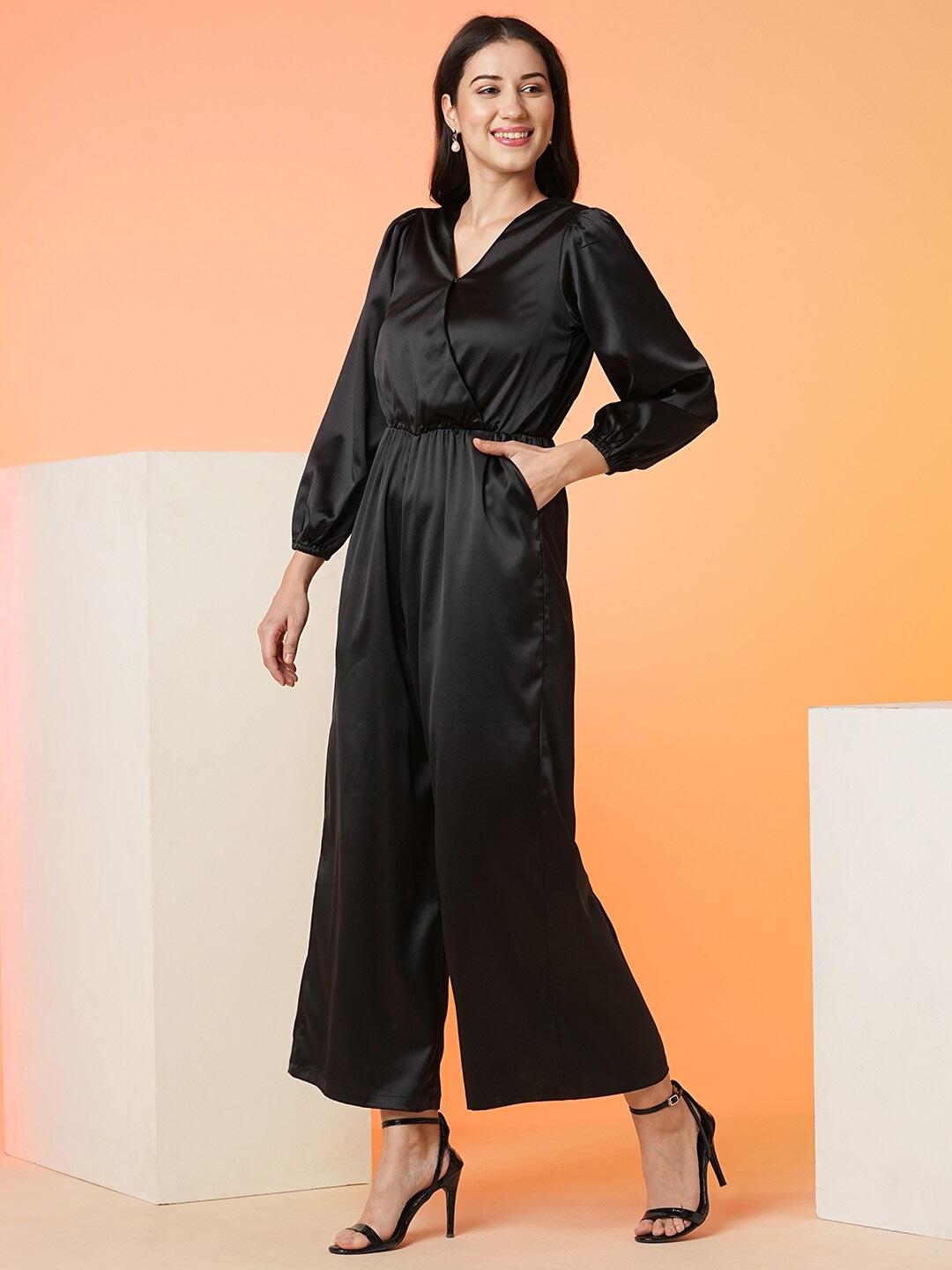 

Globus Black V-Neck Basic Jumpsuit