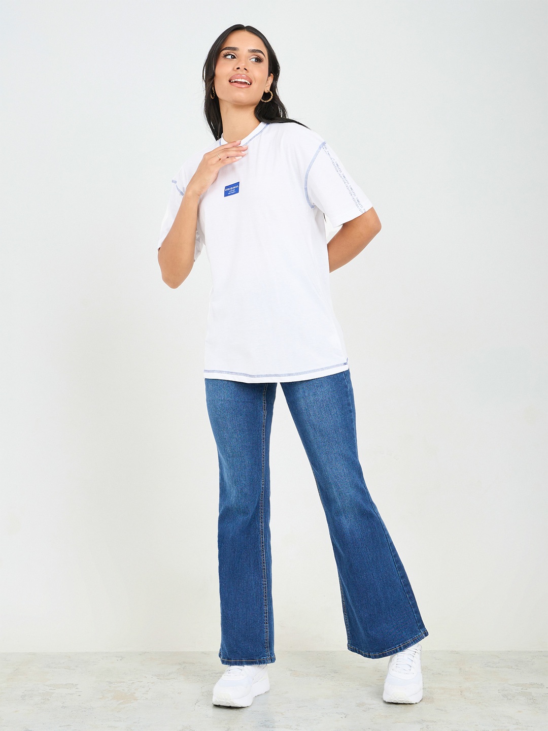 

Styli Women's White Oversized Badge Detail Drop Shoulder Contrast Overlock T-Shirt