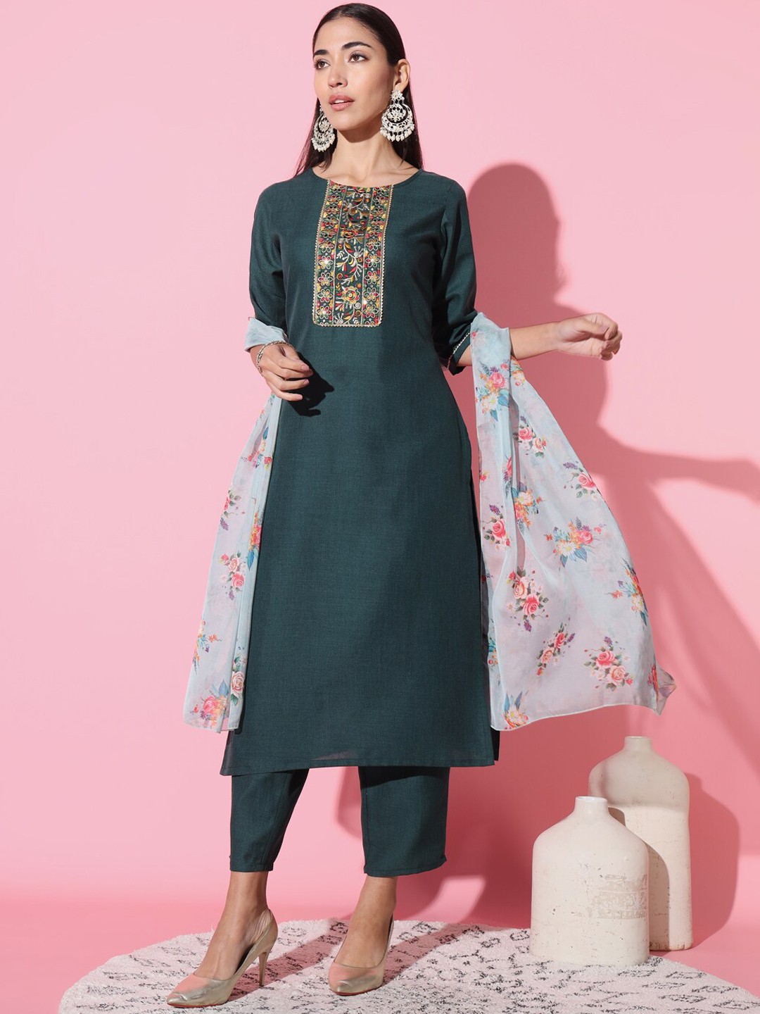 

THE52 Ethnic Motifs Embroidered Round Neck Straight Kurta with Trousers & Dupatta, Green