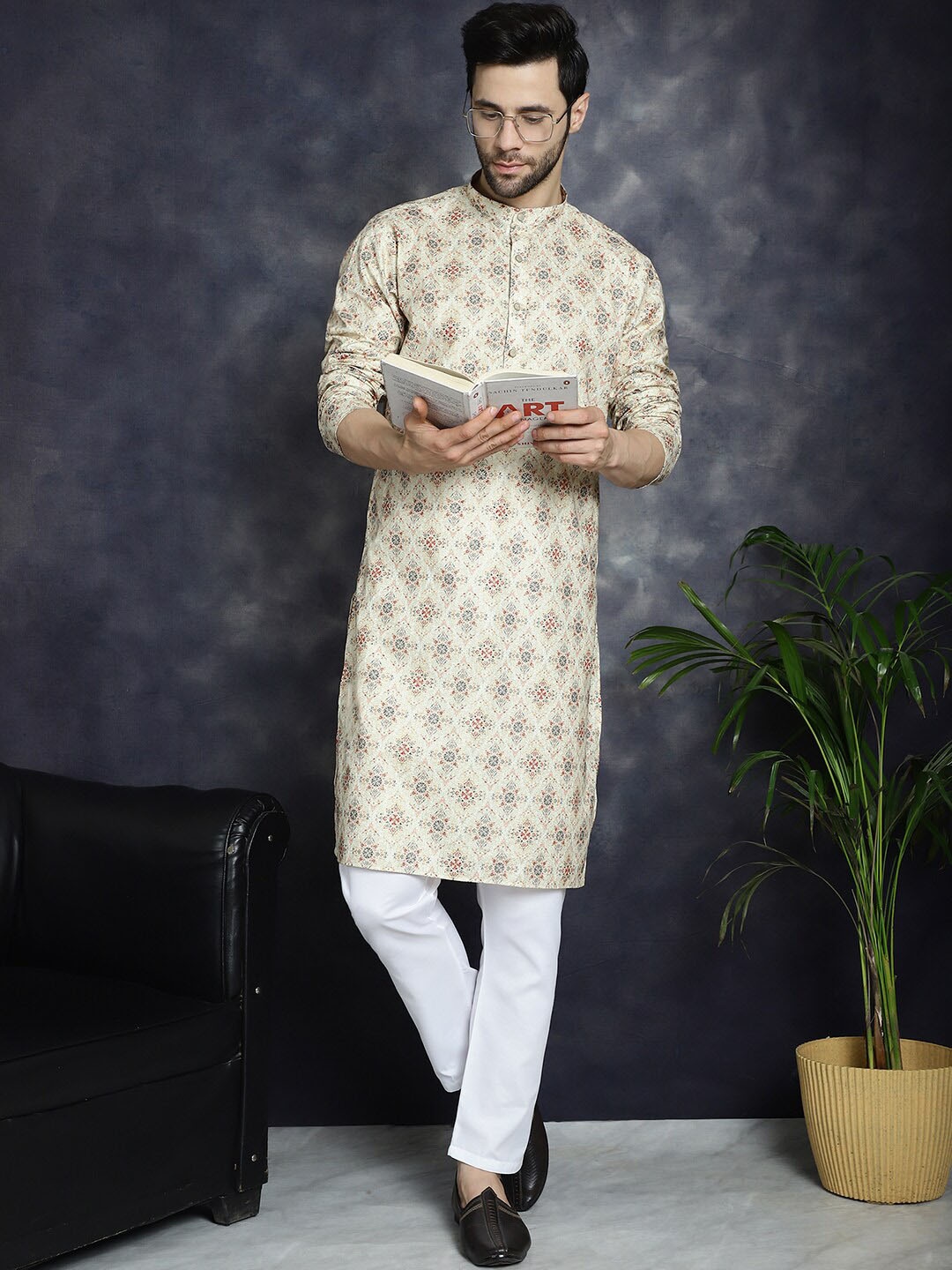 

Jompers Mandarin Collar Floral Printed Thread Work Cotton Kurta, Gold