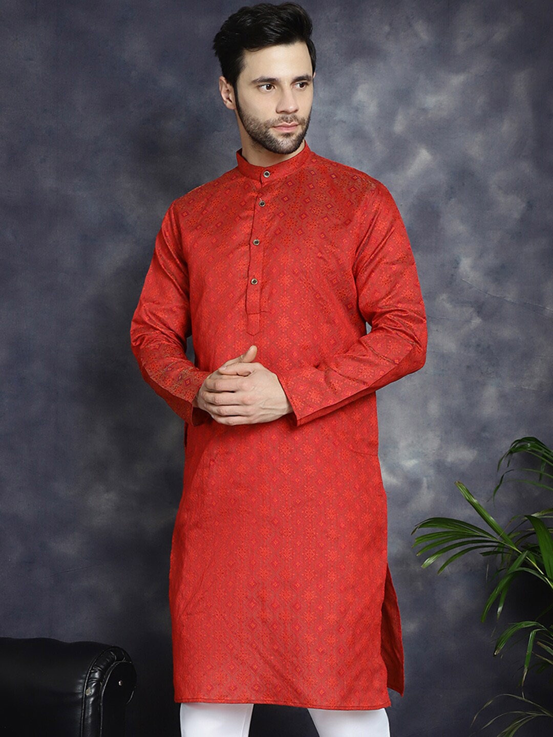 

Jompers Mandarin Collar Woven Design Thread Work Jacquard Kurta, Red