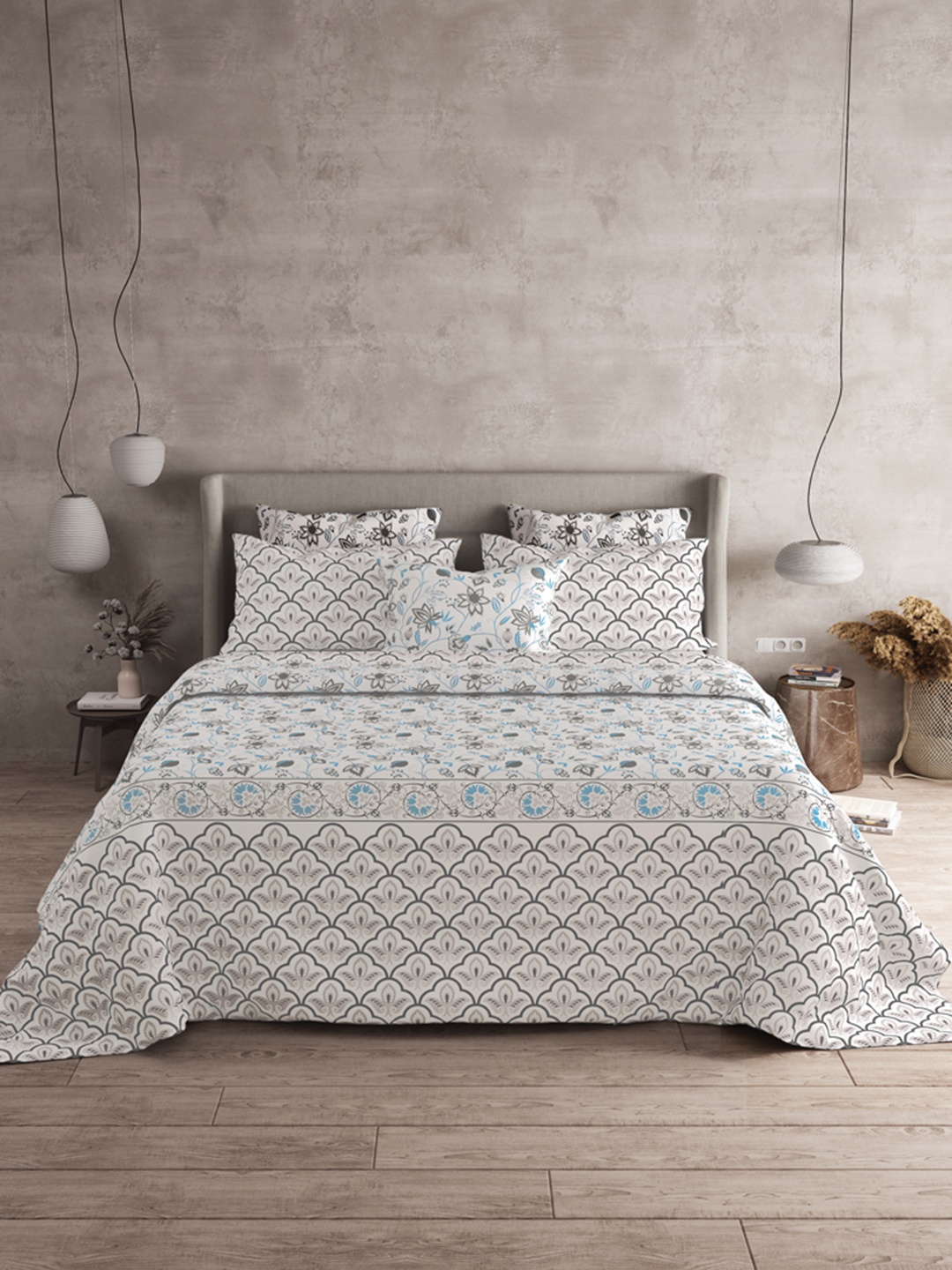 

LABHAM Black & White Ethnic Motifs Cotton 120 TC King Bedsheet with 2 Pillow Covers