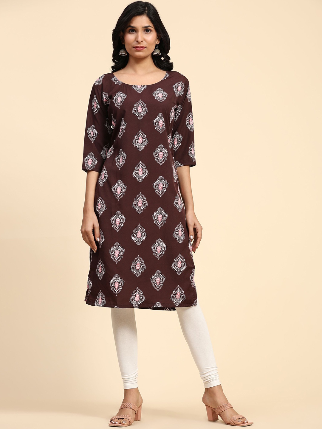 

Phenav Ethnic Motifs Printed Round Neck Straight Kurta, Brown