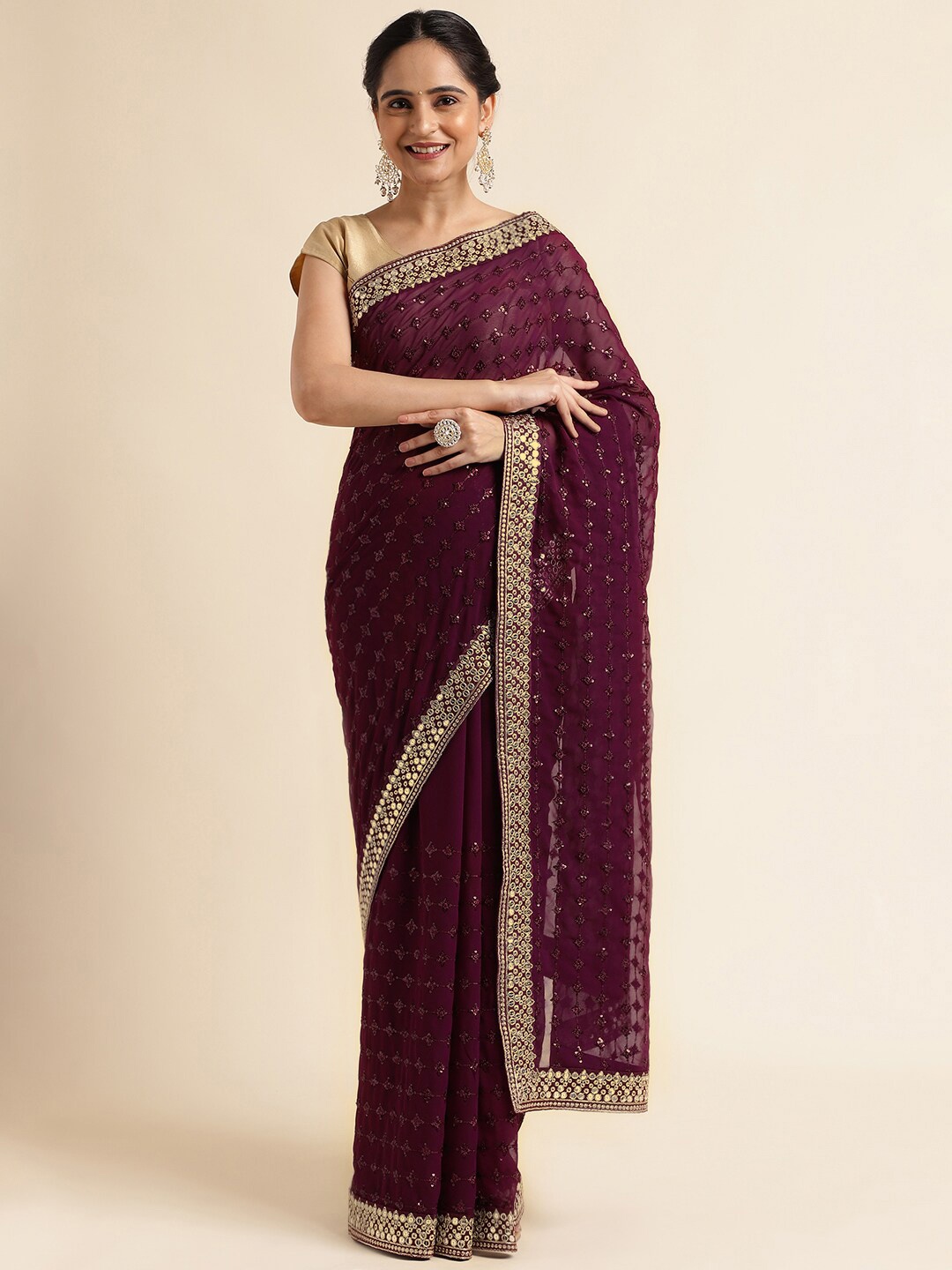 

FABMORA Sequinned Pure Georgette Saree, Burgundy