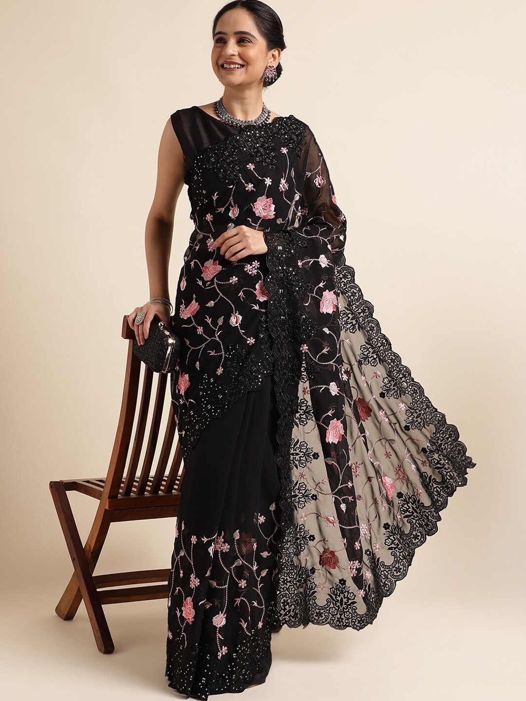 

FABMORA Floral Sequinned Pure Georgette Saree, Black