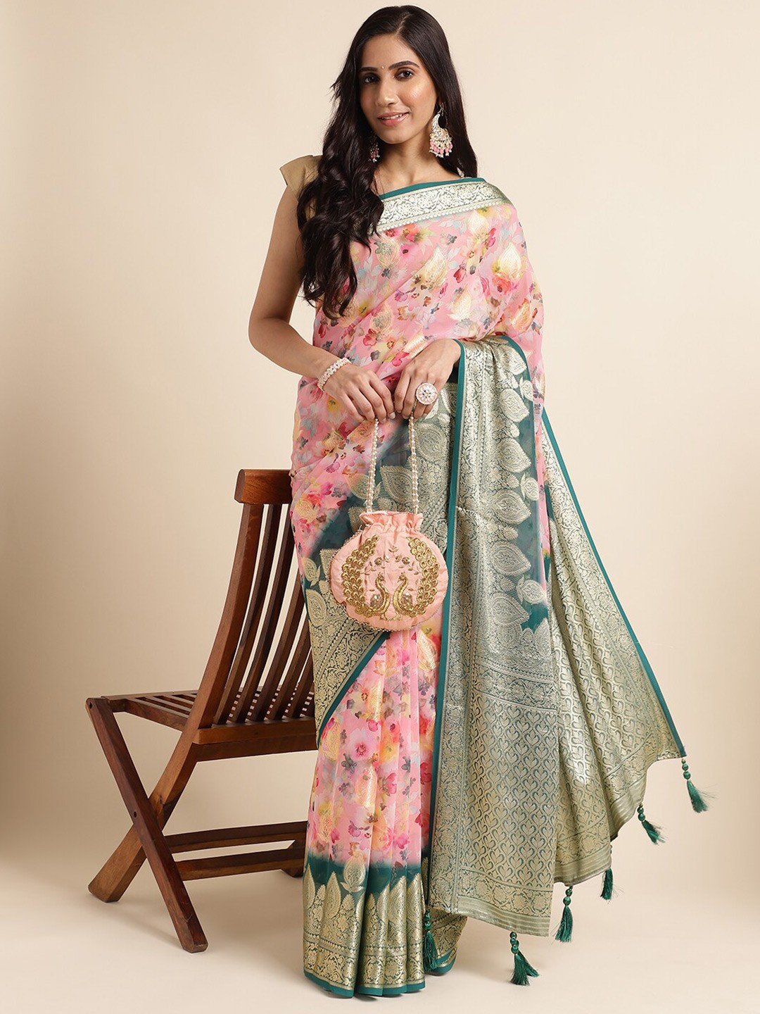 

FABMORA Floral Zari Pure Georgette Saree with Tassels, Pink