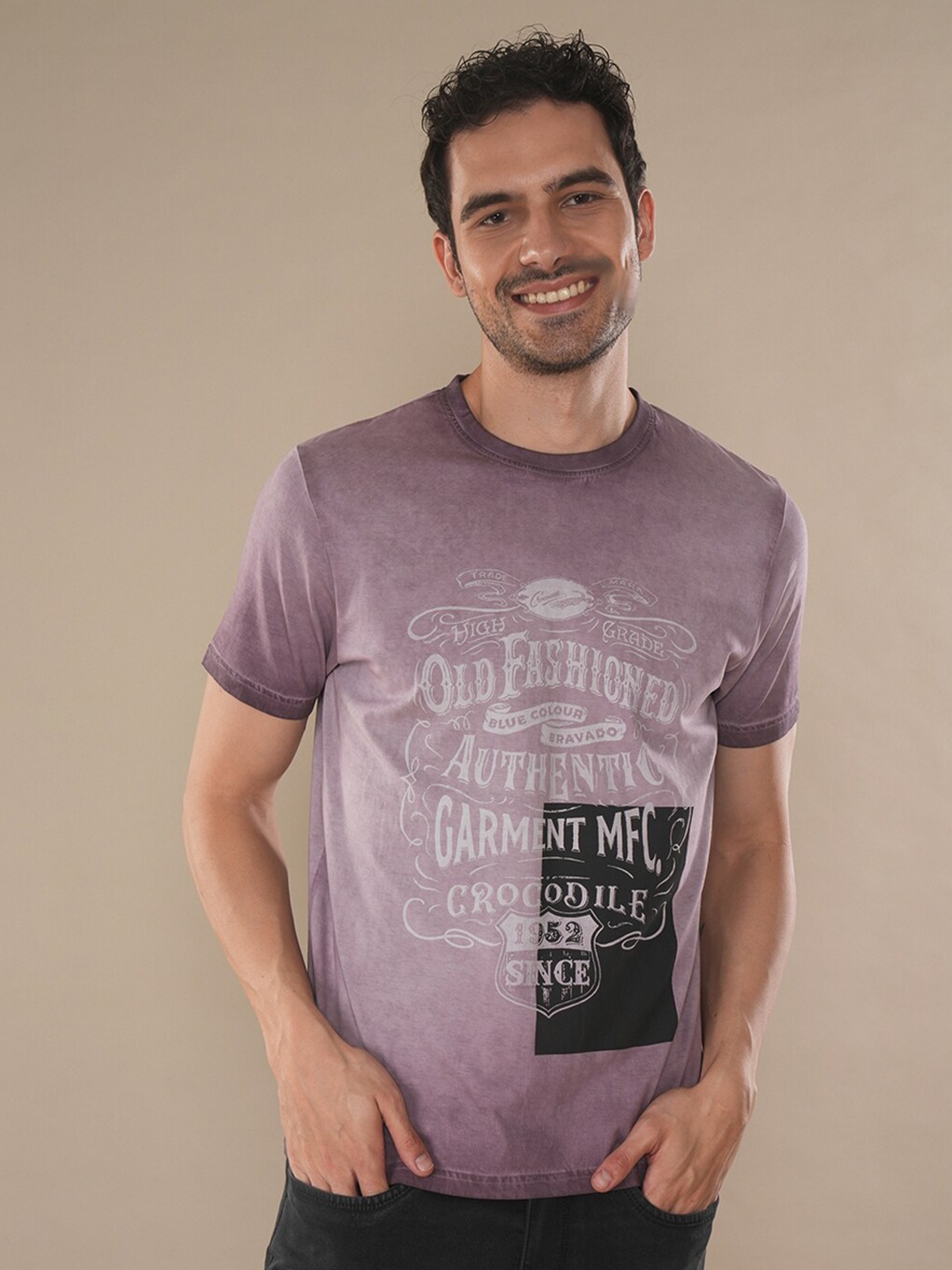 

Crocodile Typography Printed Round Neck Cotton Slim Fit T-shirt, Mauve