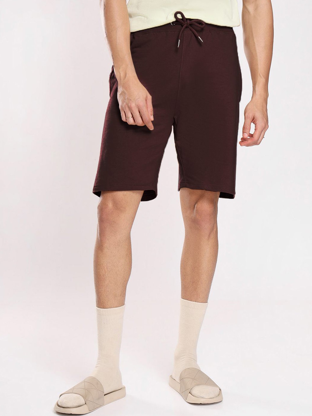 

NOBERO Men Mid-Rise Pure Cotton Shorts, Coffee brown