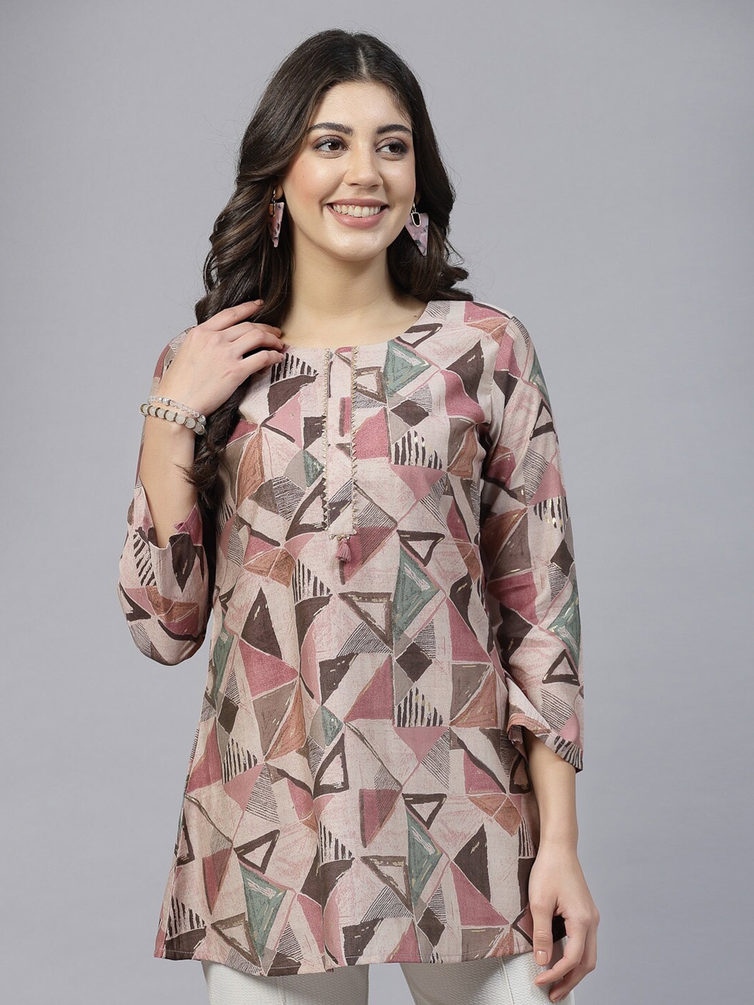 

TANKHI Geometric Printed Regular Top, Pink