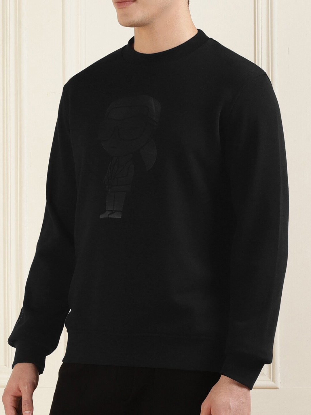 

Karl Lagerfeld Graphic Printed Round Neck Long Sleeves Cotton Pullover Sweatshirt, Black