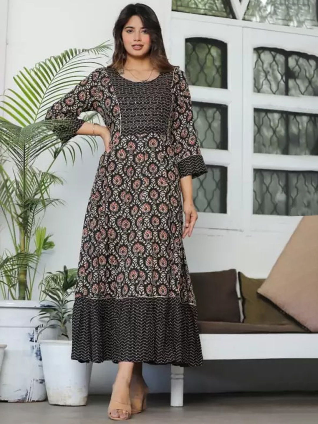 

DARVIKAA COLLECTION Ethnic Motifs Printed Fit And Flare Midi Ethnic Dress, Black