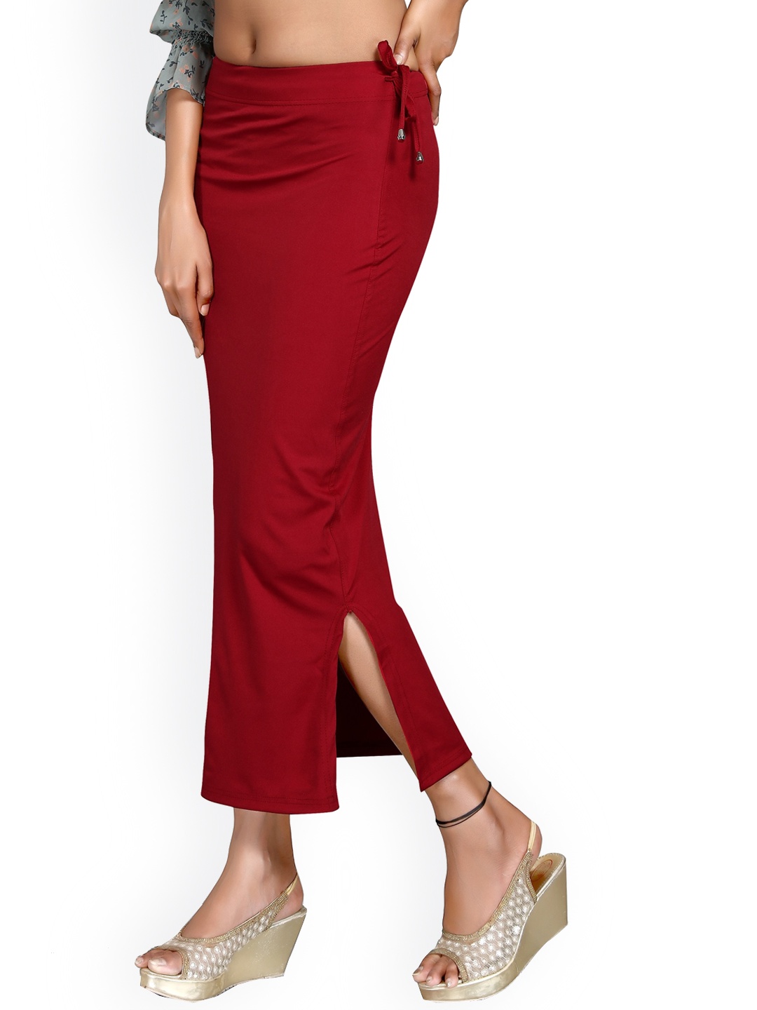 

SCUBE DESIGNS Saree Shapewear, Maroon