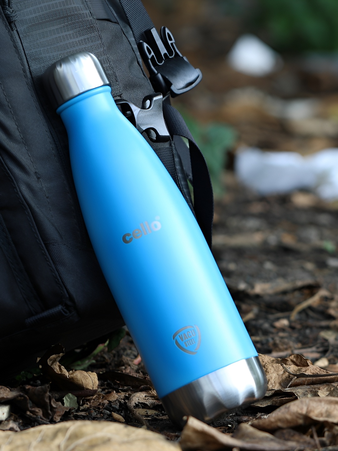 

Cello Blue & Silver-Toned Stainless Steel Solid Double Wall Vacuum Water Bottle 500 ml