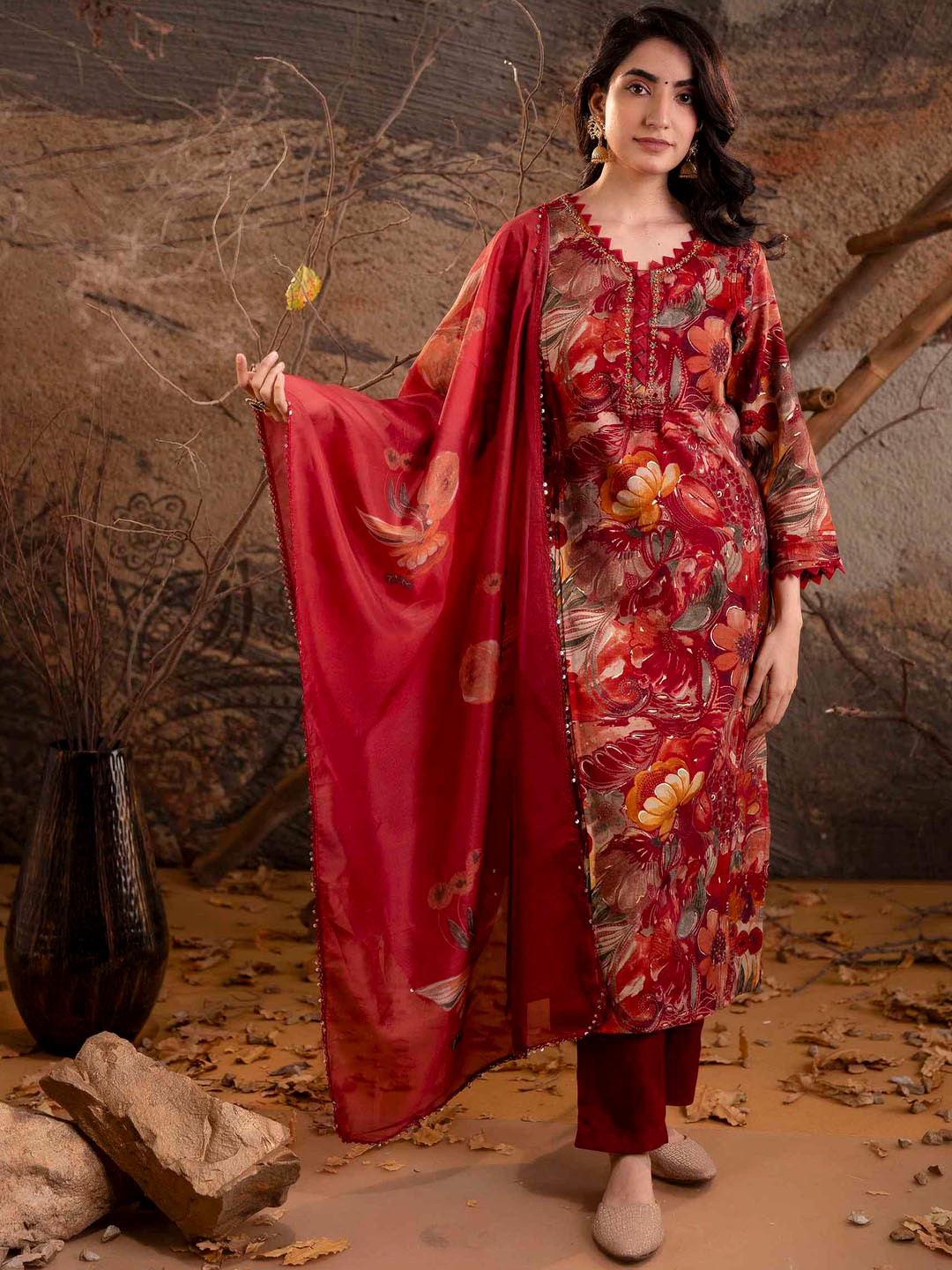 

Nehamta Floral Printed V-Neck Regular Beads & Stones Kurta with Trousers & With Dupatta, Maroon