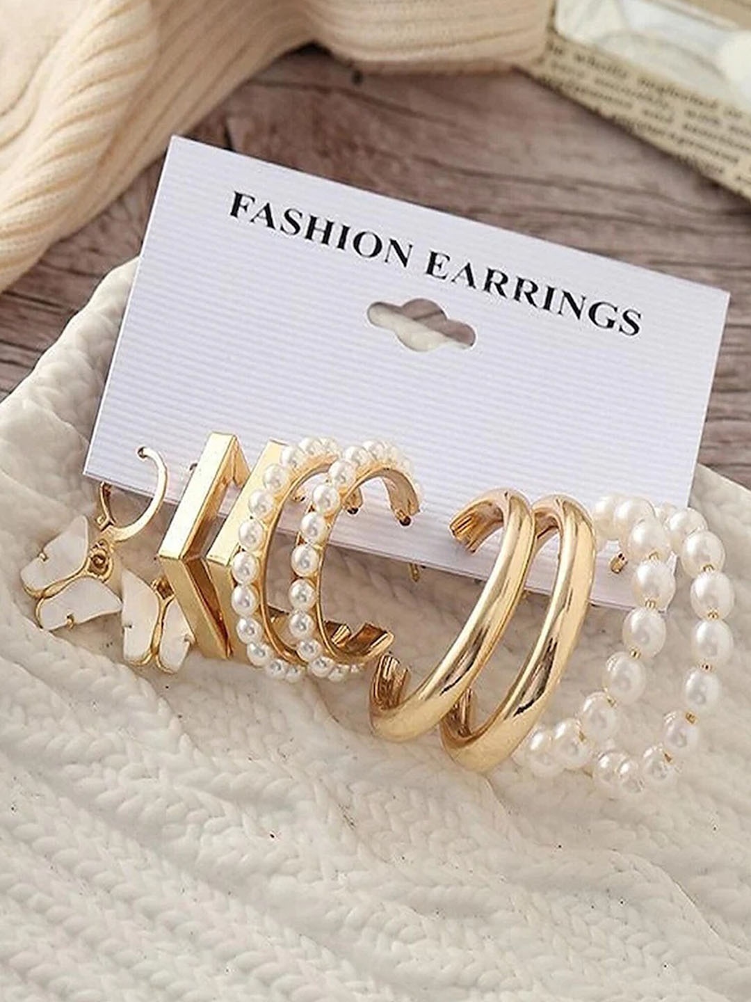 

Bohey by KARATCART Gold Plated Set Of 5 Contemporary Hoop Earrings