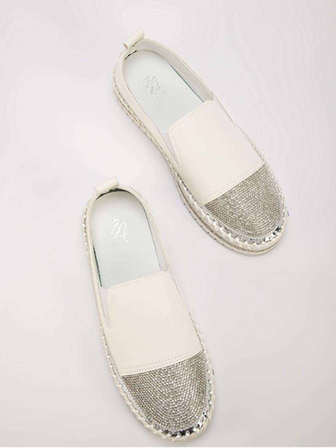 

THE WHITE POLE Women Textured Lightweight Comfort Insole Espadrilles, Black