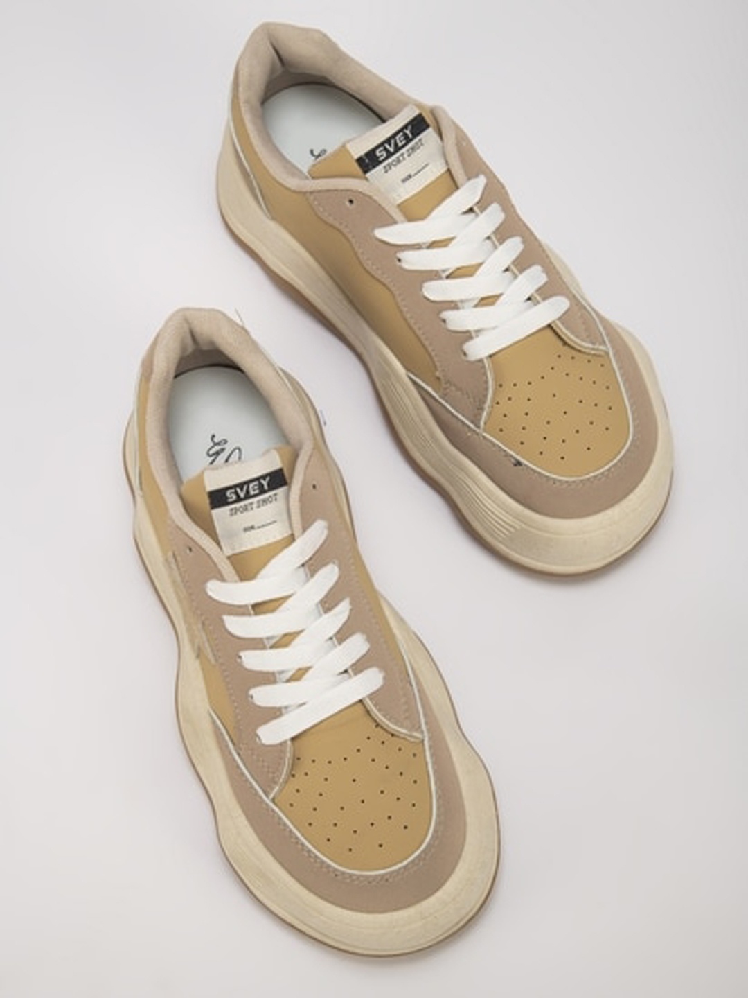 

THE WHITE POLE Women Perforations Lightweight Sneakers, Beige