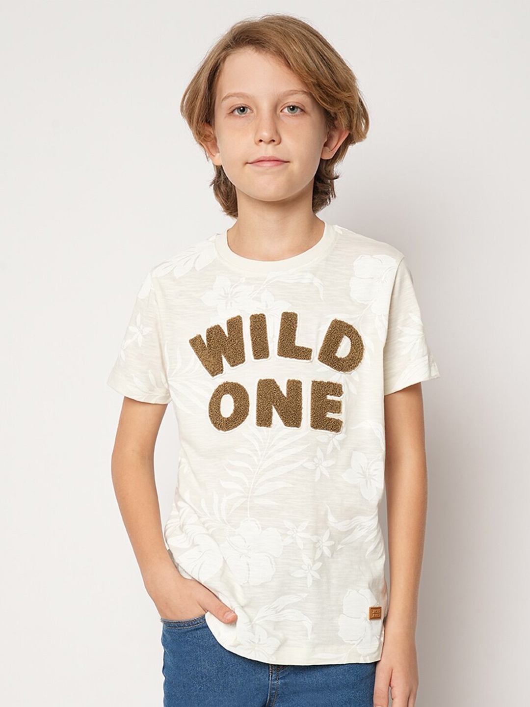 

Jack & Jones Junior Boys Typography Printed Pure Cotton T-shirt, Off white