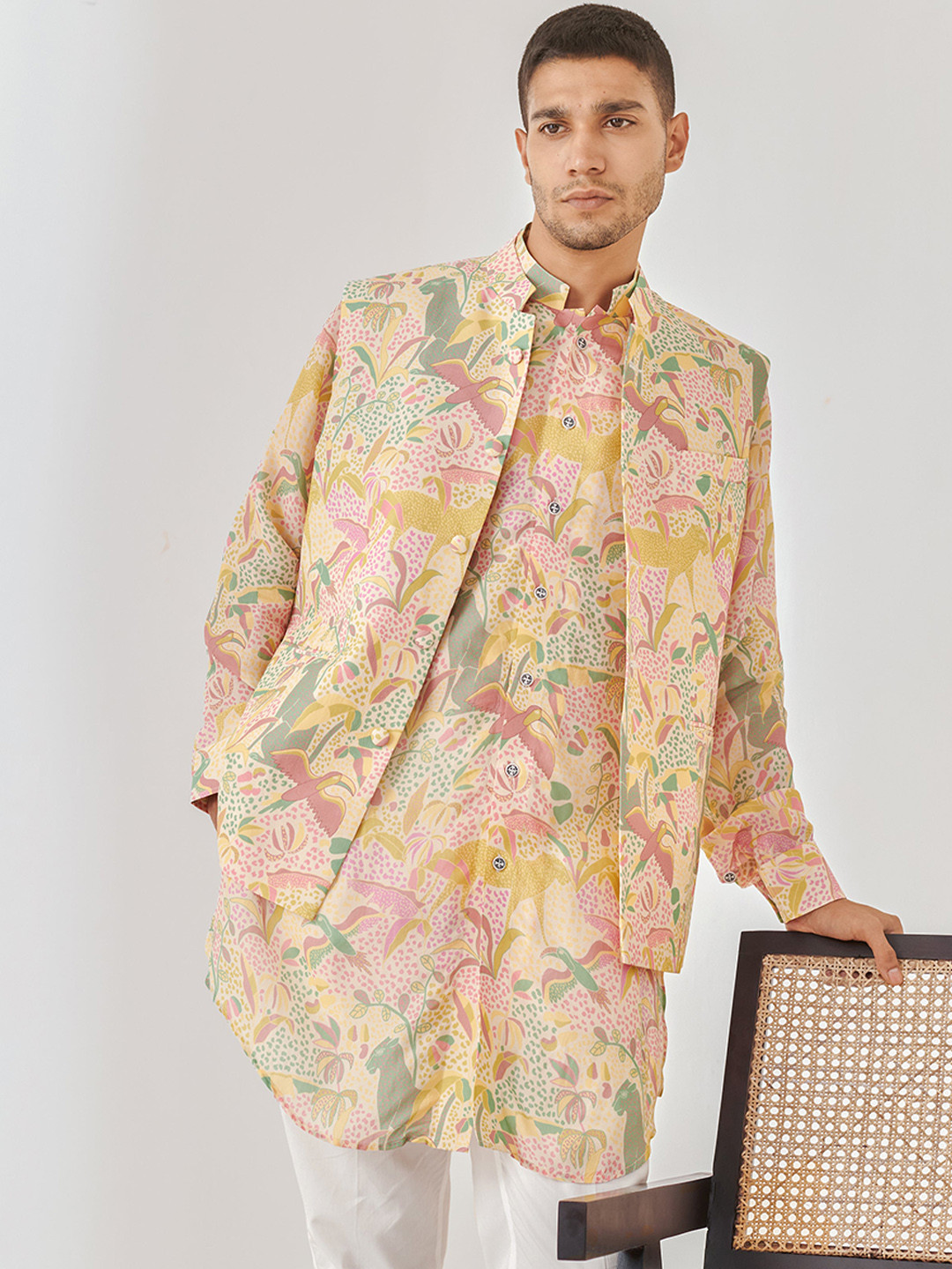 

QB MEN Floral Printed Straight Pure Silk Kurta & Jacket, Cream