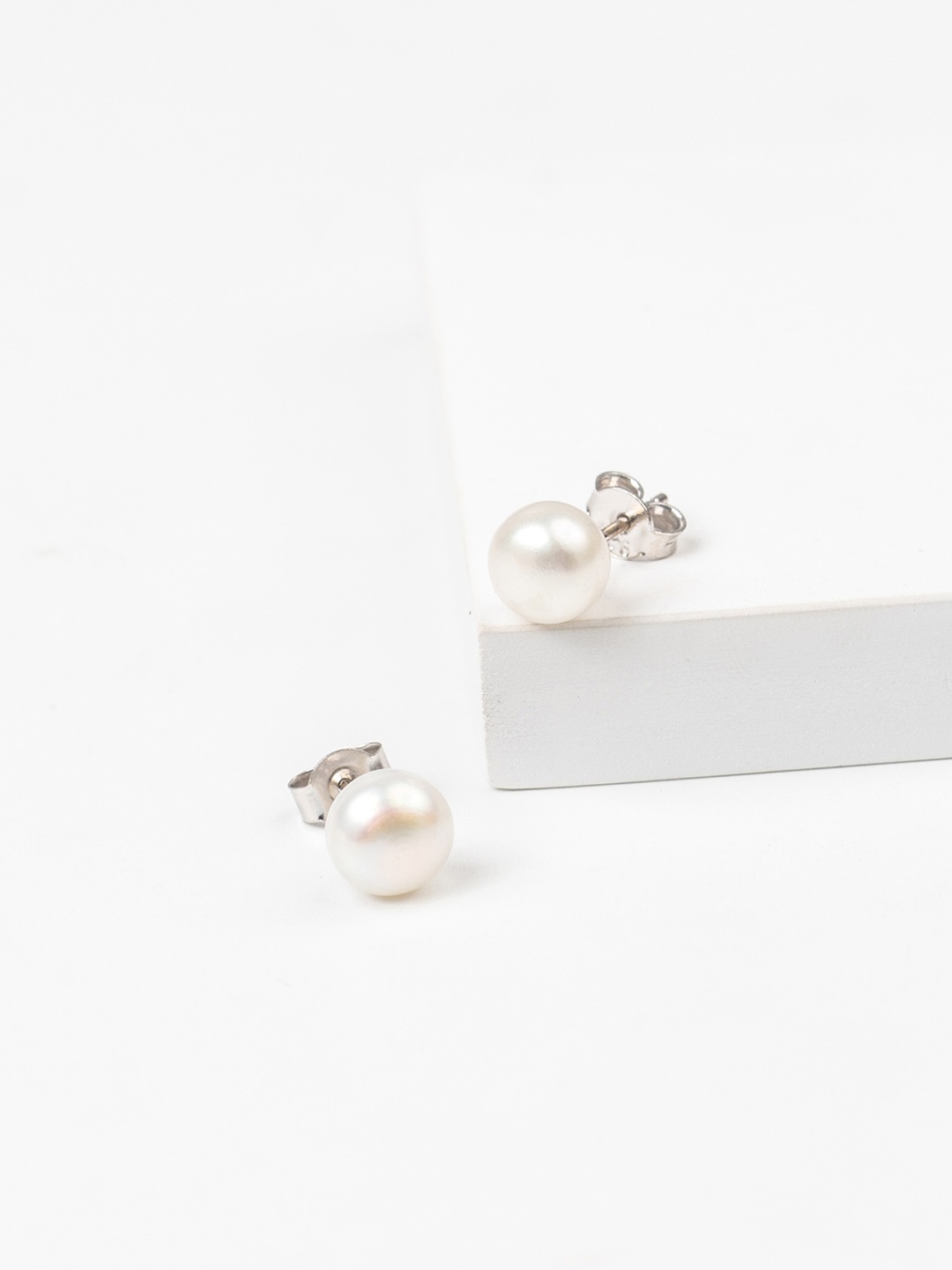 

STERLYN 925 Sterling Silver-Plated Pearls Beaded Studs