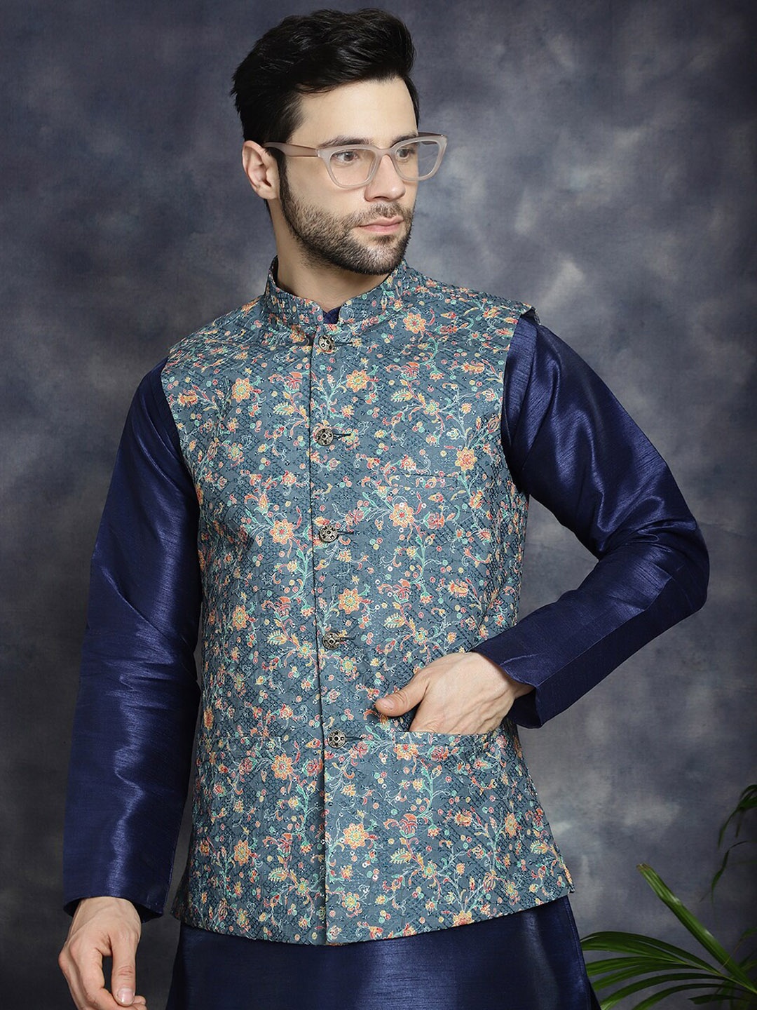 

Anouk Floral Printed Satin Nehru Jacket, Blue