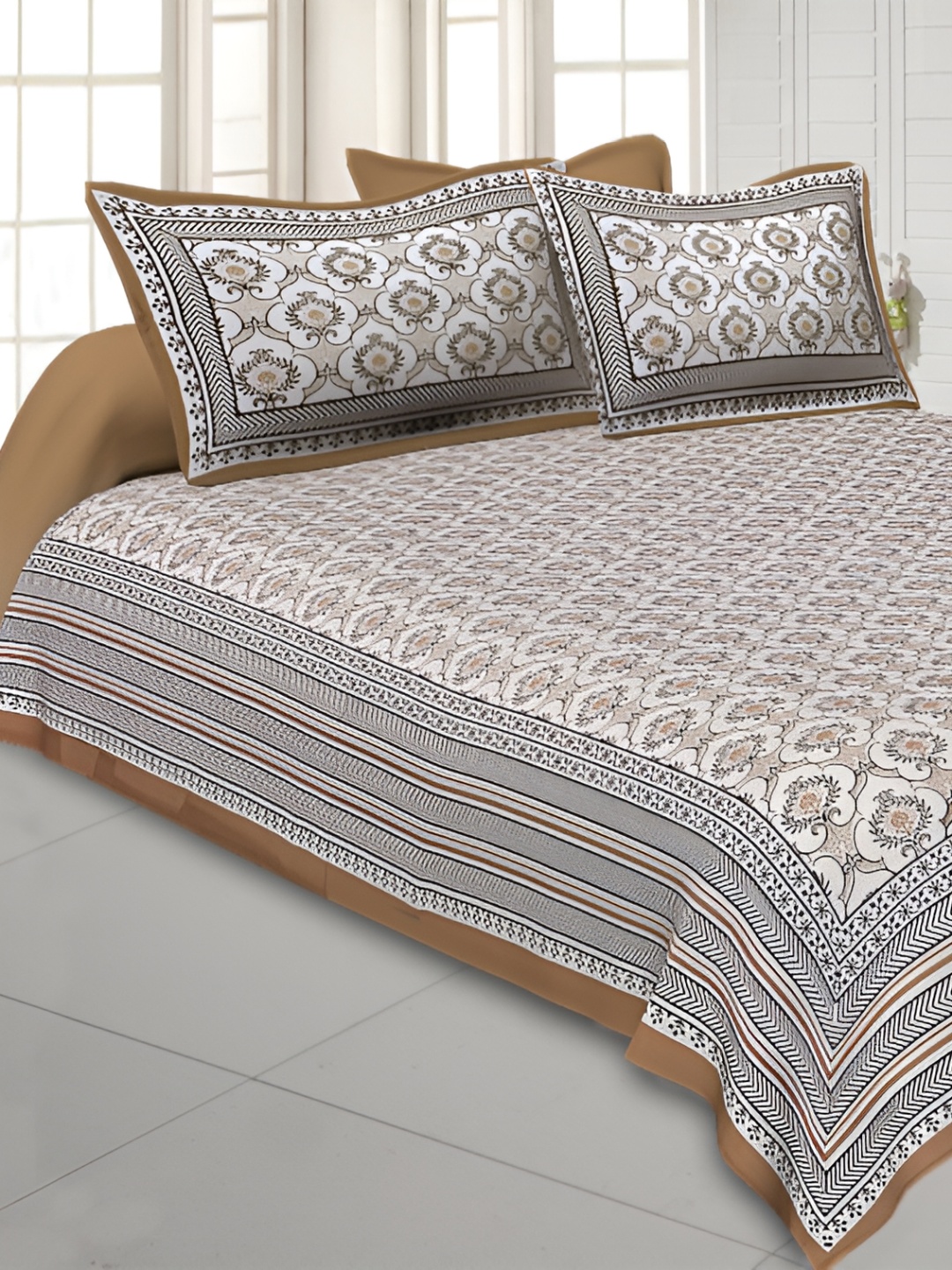 

VANI E Brown & White Ethnic Motifs Printed 250 TC King Bedsheet with 2 Pillow Covers