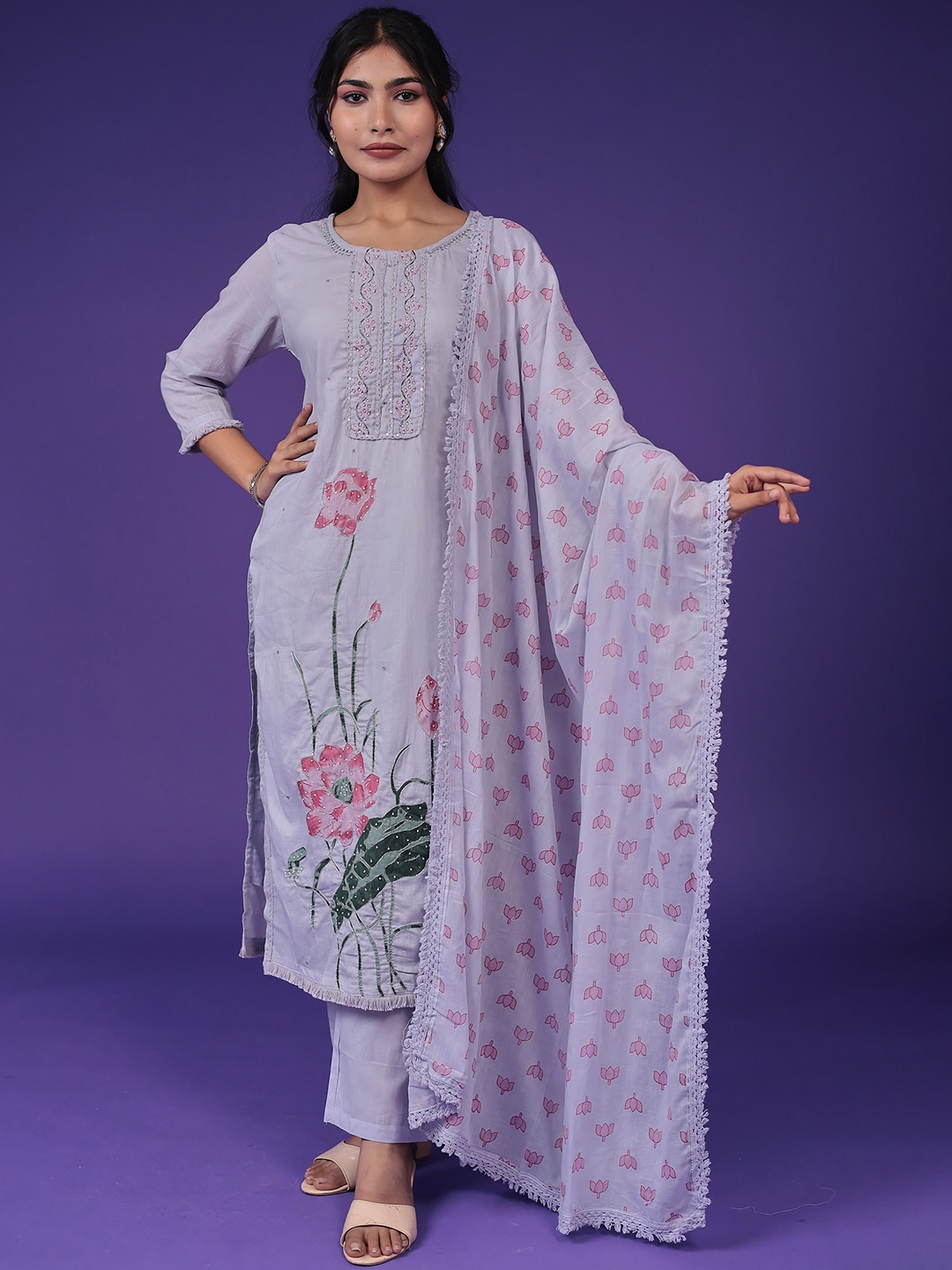 

ZARI Floral Embroidered Thread Work Kurta & Trousers With Dupatta, Purple