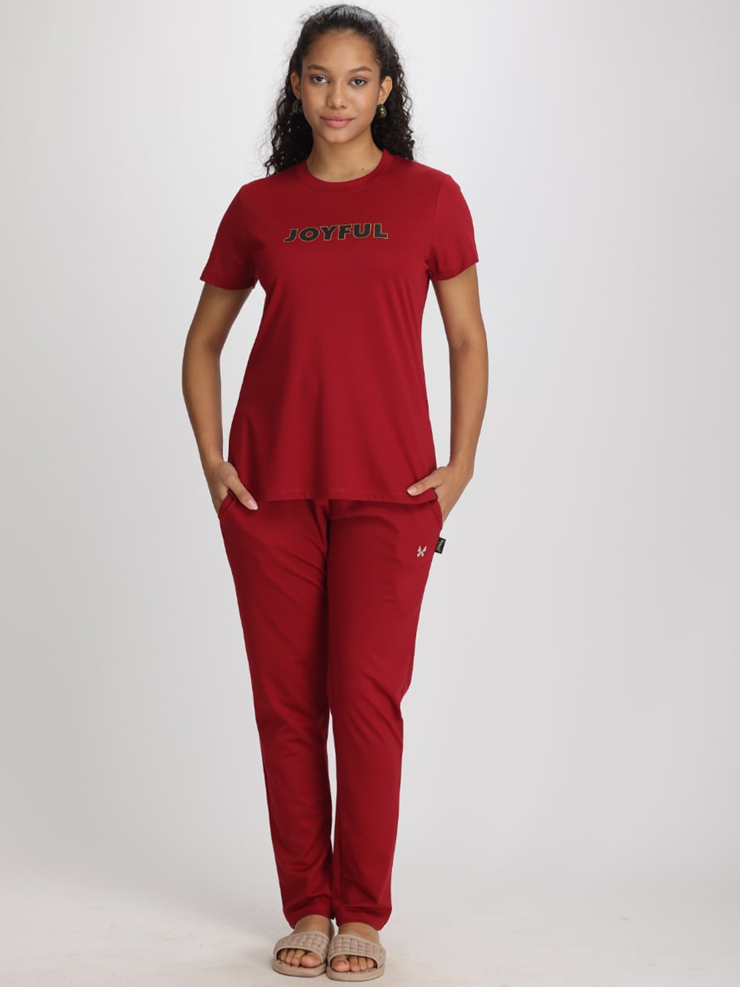 

TITTLI Typography Printed Round Neck T-shirt & Trousers, Red