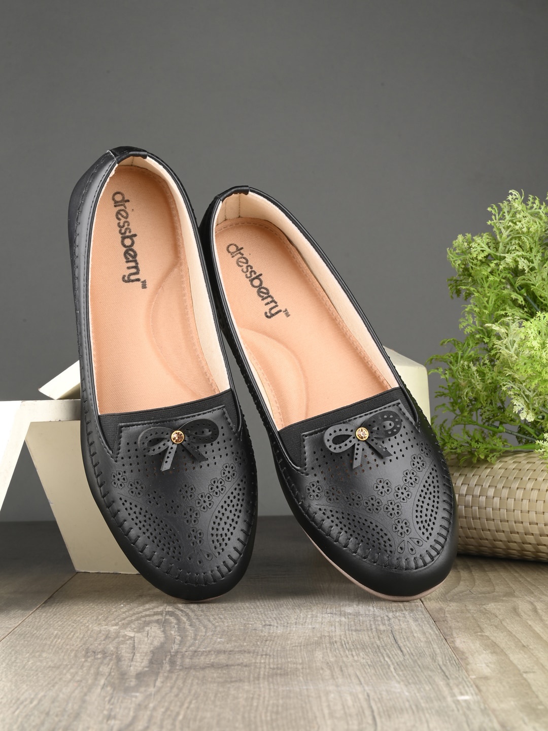 

DressBerry Black Textured Laser Cuts Round Toe Ballerinas