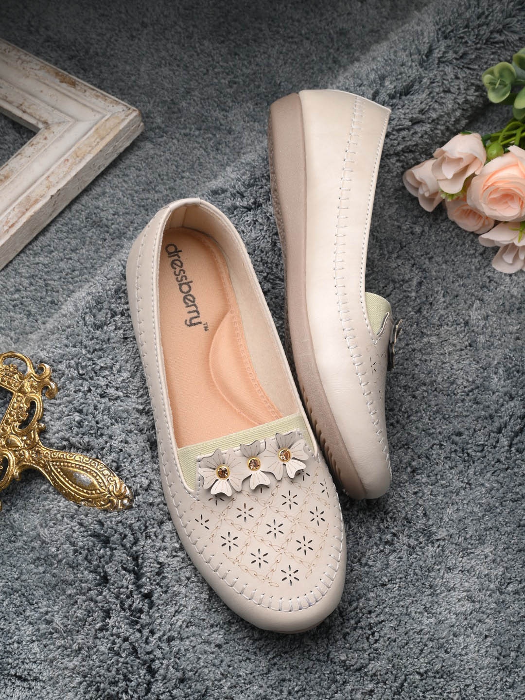 

DressBerry Cream Coloured Laser Cut Embellished Ballerinas