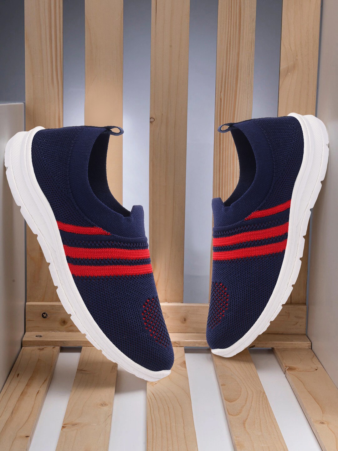 

YK Girls Striped Flyknit Slip-On Sneakers, Blue