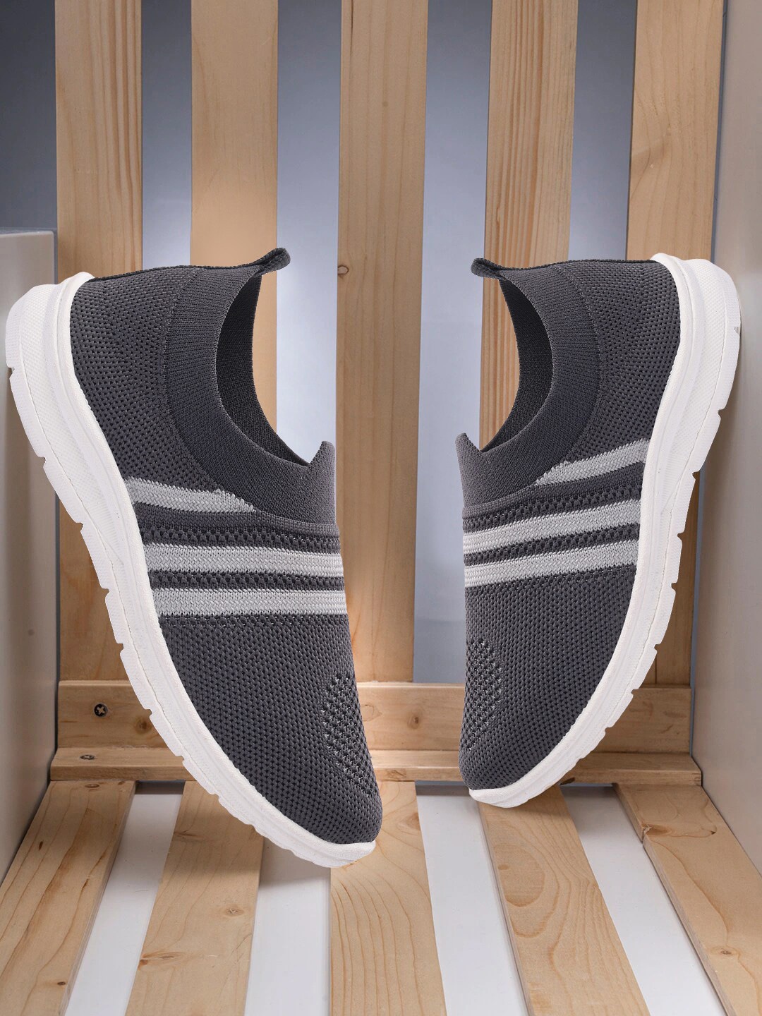

YK Girls Striped Flyknit Slip-On Sneakers, Grey