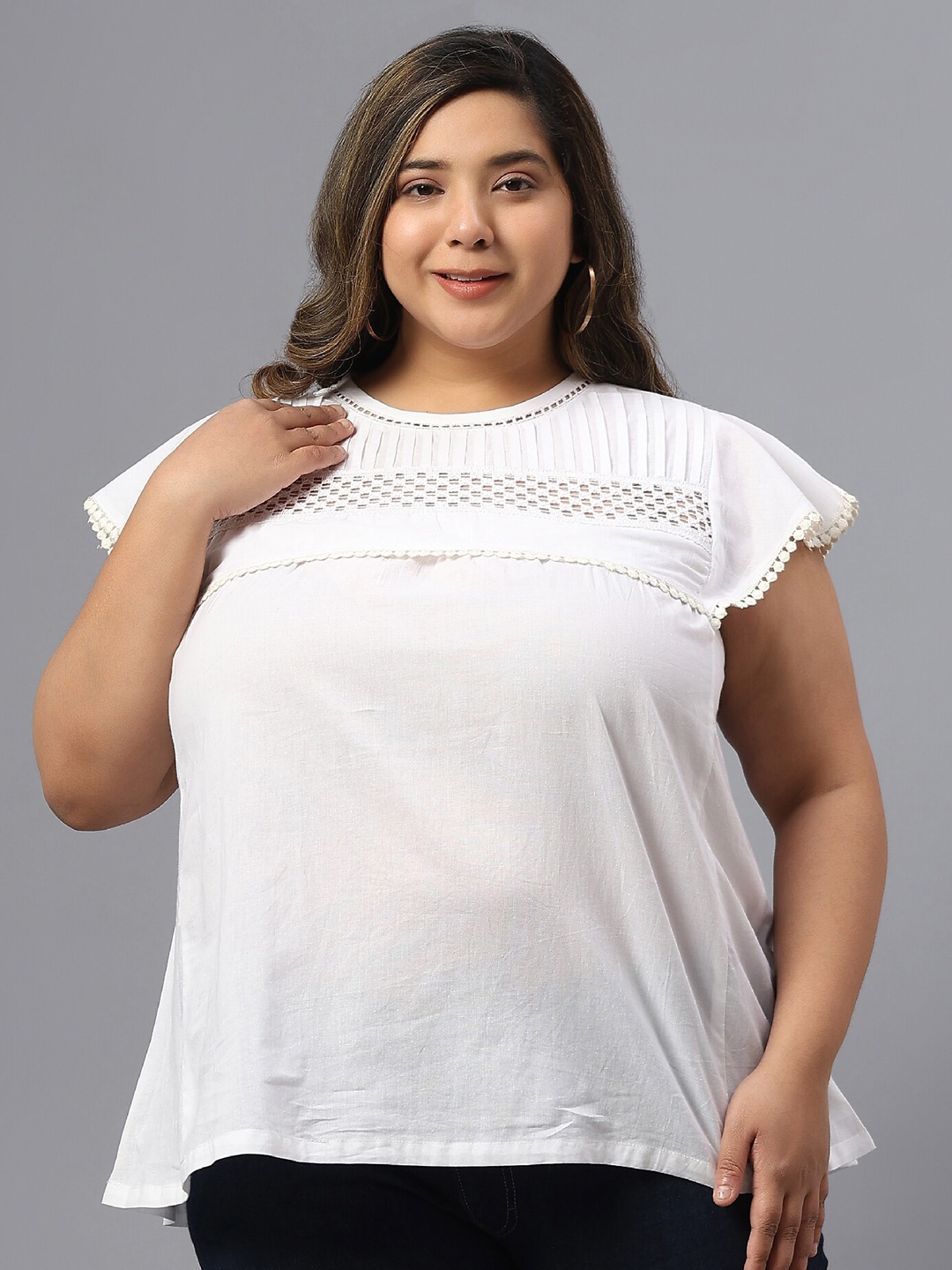 

SAAKAA Plus Size Round Neck Cap Sleeves Top, White