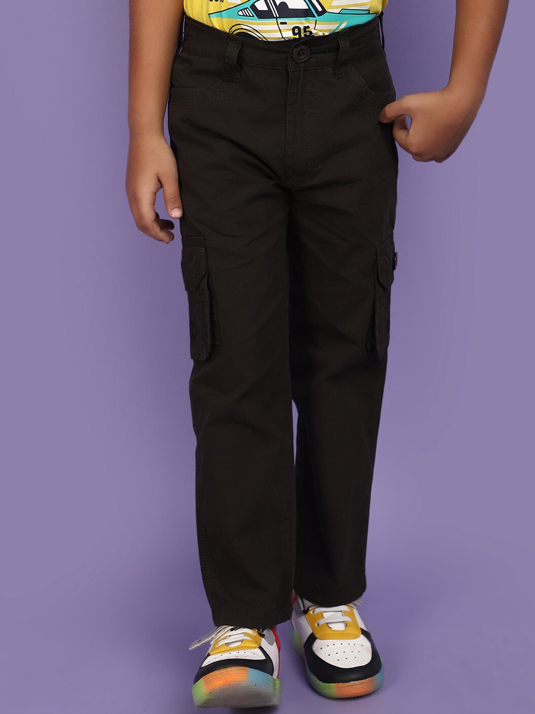 

V-Mart Boys Mid-Rise Cotton Cargo Trousers, Green