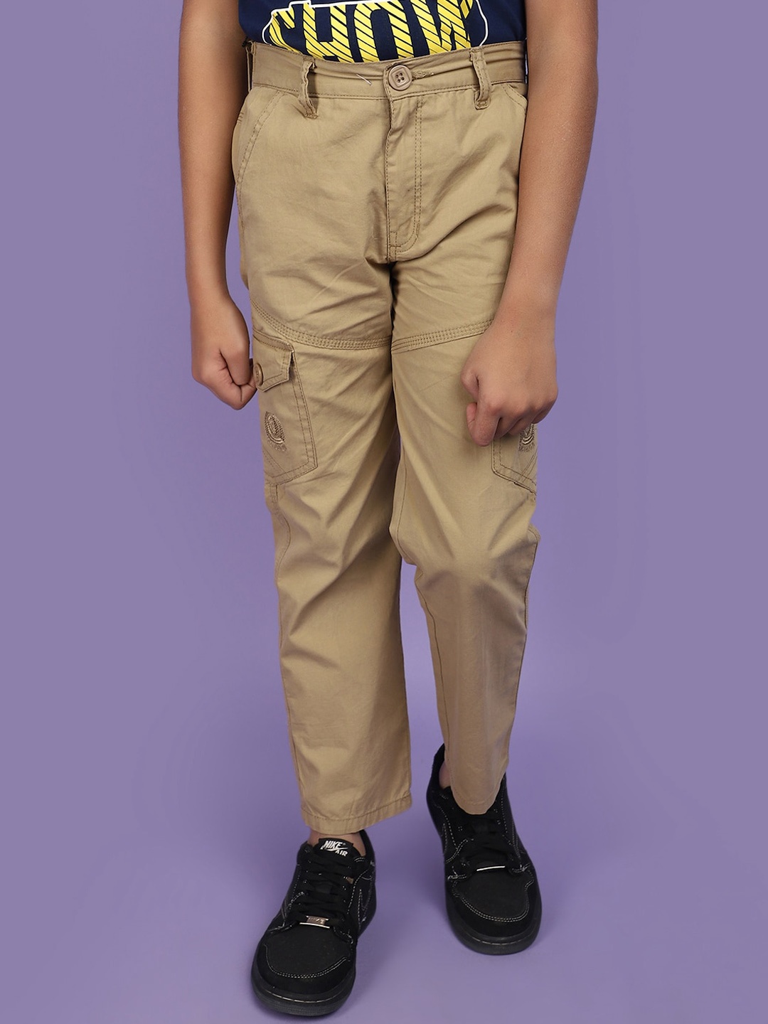 

V-Mart Boys Mid-Rise Cotton Cargo Jogger, Beige