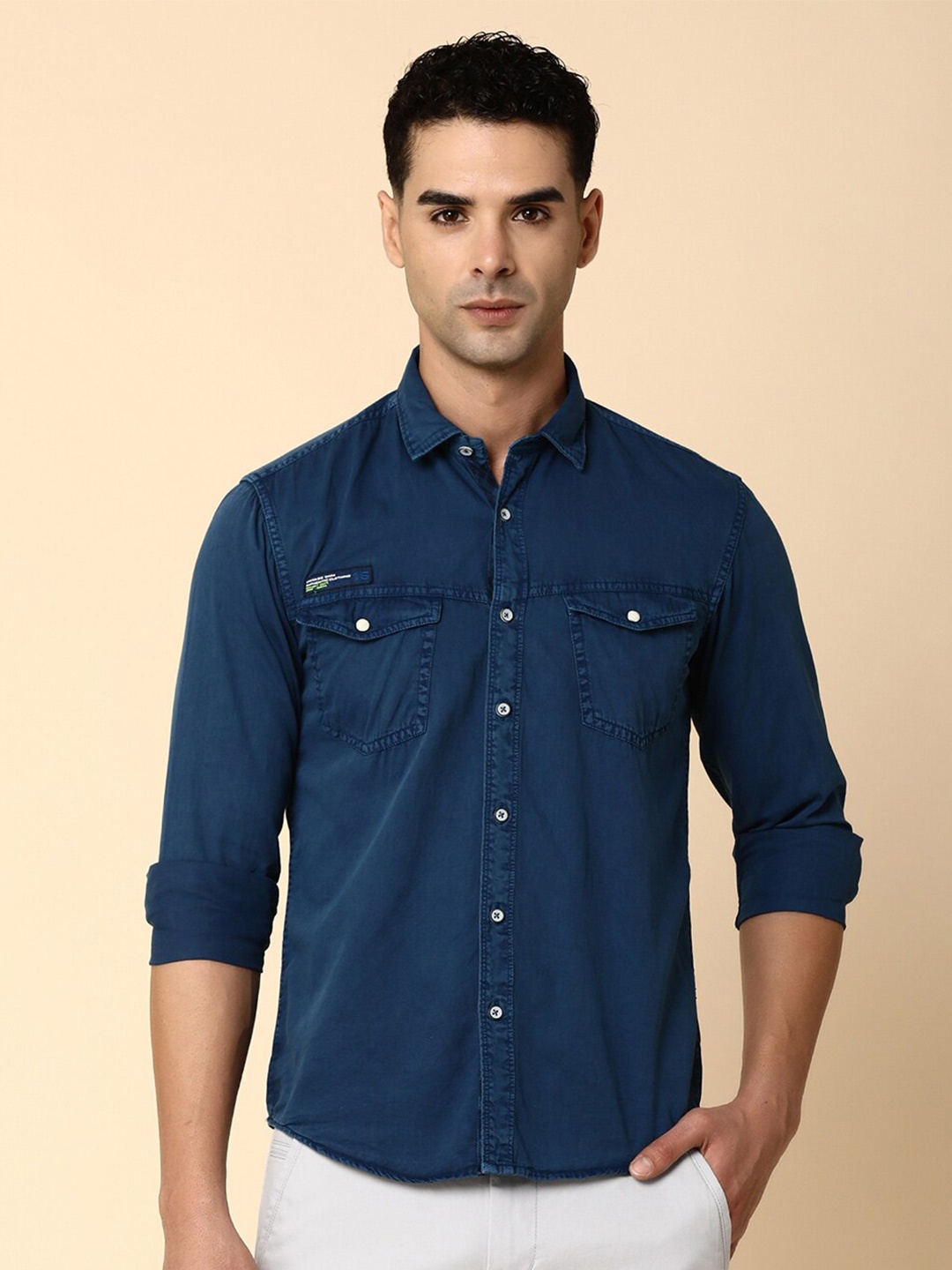 

V-Mart Spread Collar Cotton Shirt, Blue