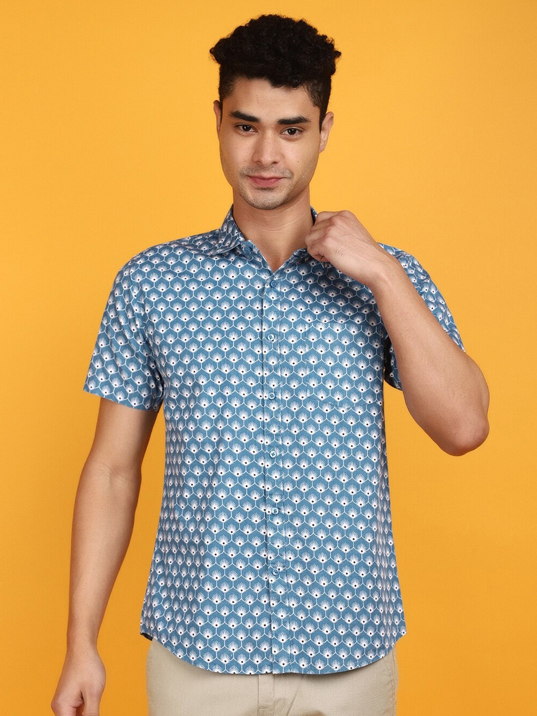 

V-Mart Slim Fit Geometric Printed Cotton Shirt, Blue