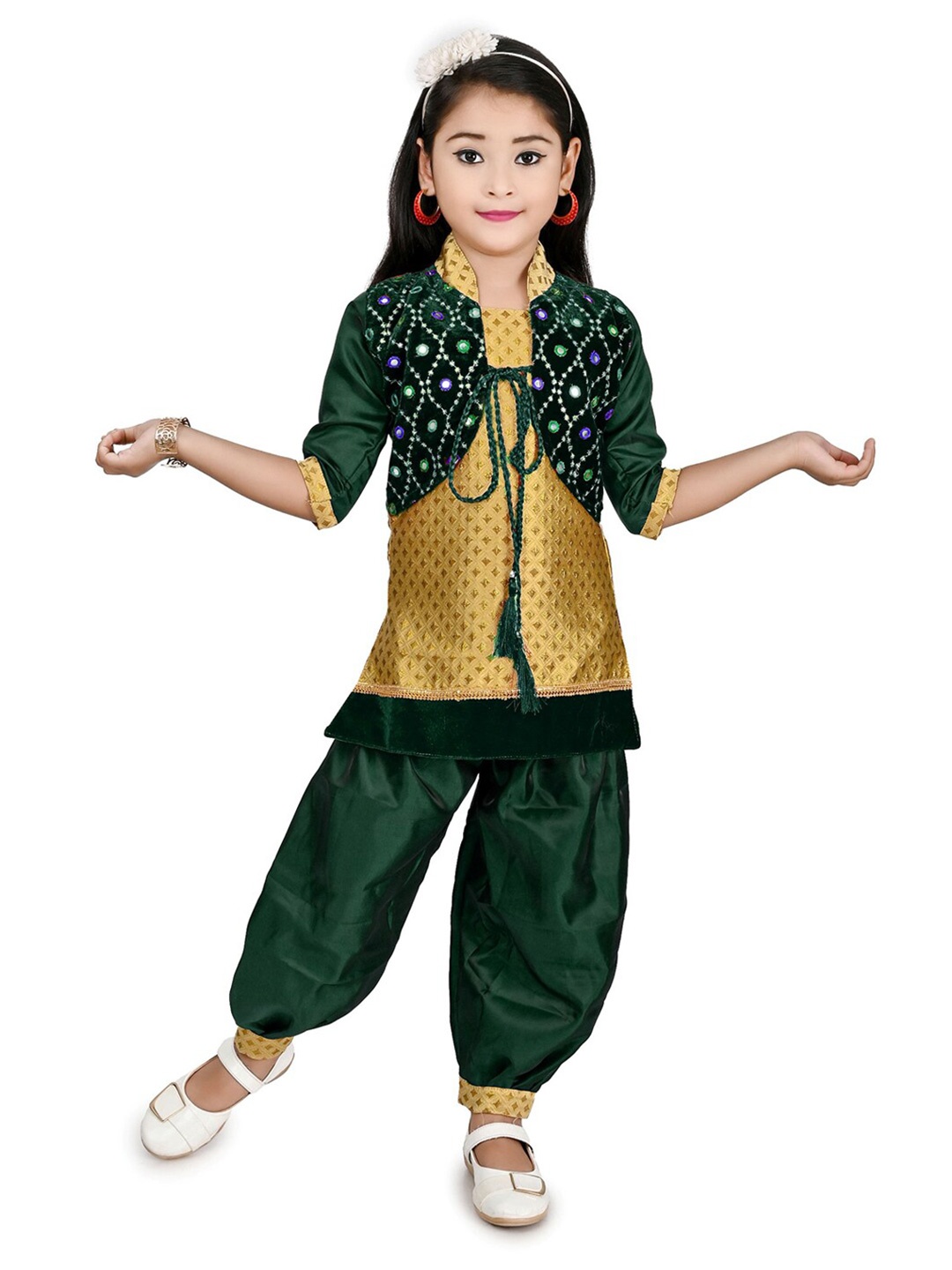 

BAESD Girls Regular Mirror Work Kurta with Salwar, Green