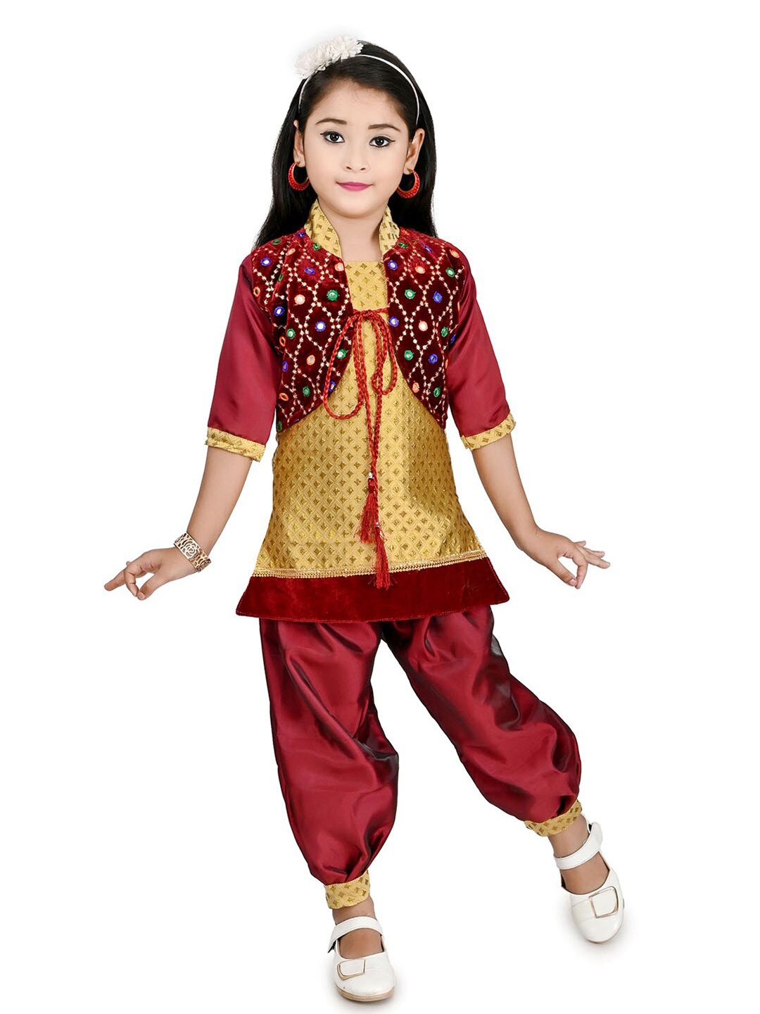 

BAESD Girls Embroidered Straight Kurti With Salwar, Red