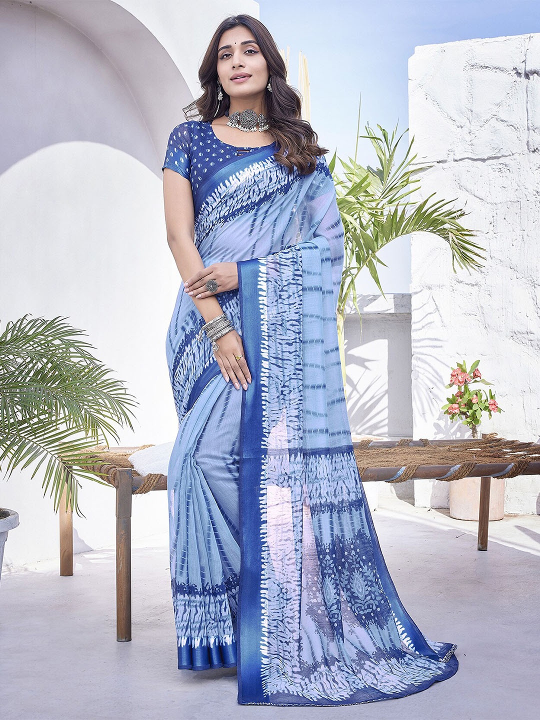 

MAGMINA Tie and Dye Brasso Banarasi Saree, Blue