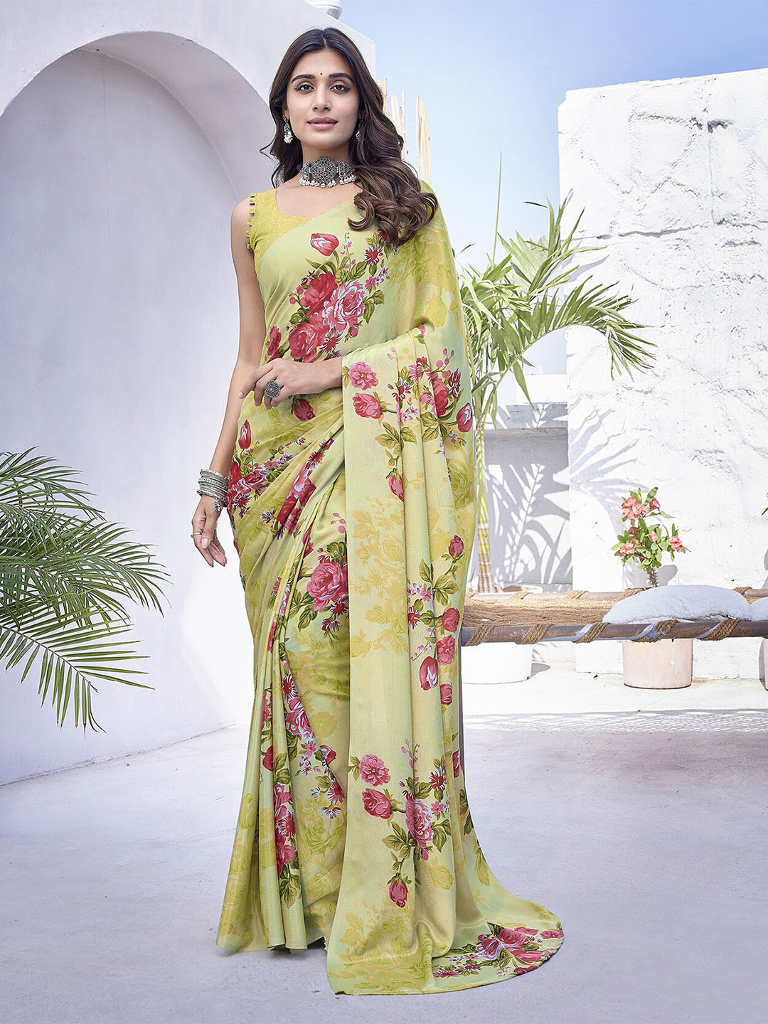 

MAGMINA Floral Printed Brasso Banarasi Saree, Green