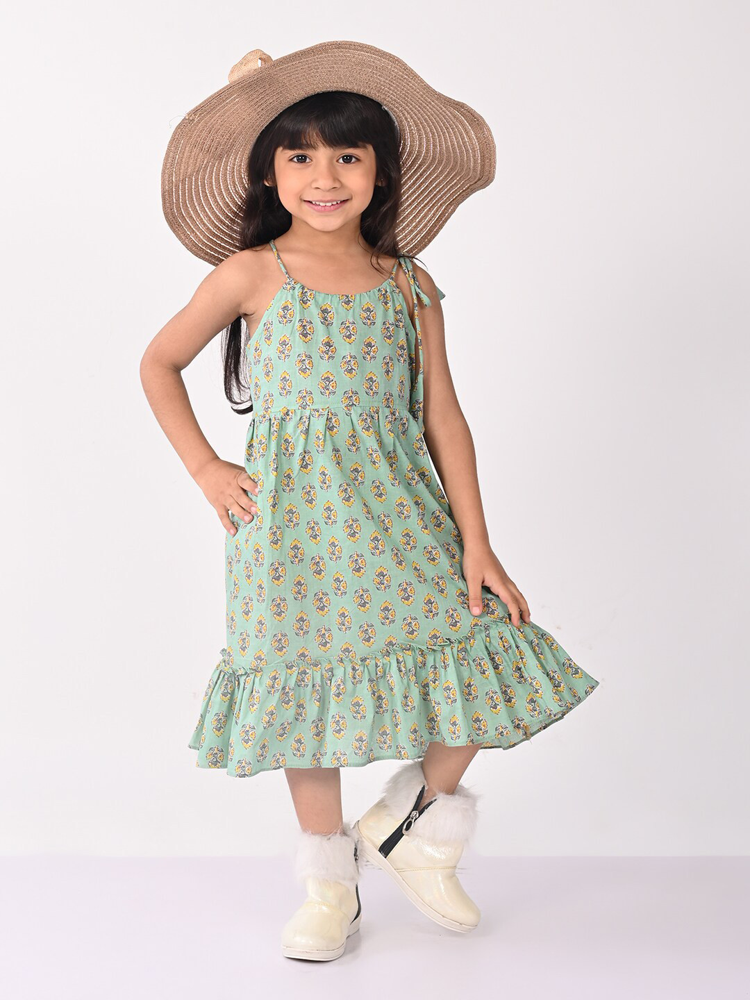 

Sangria Girls Floral Printed Cotton A-Line Dress, Green