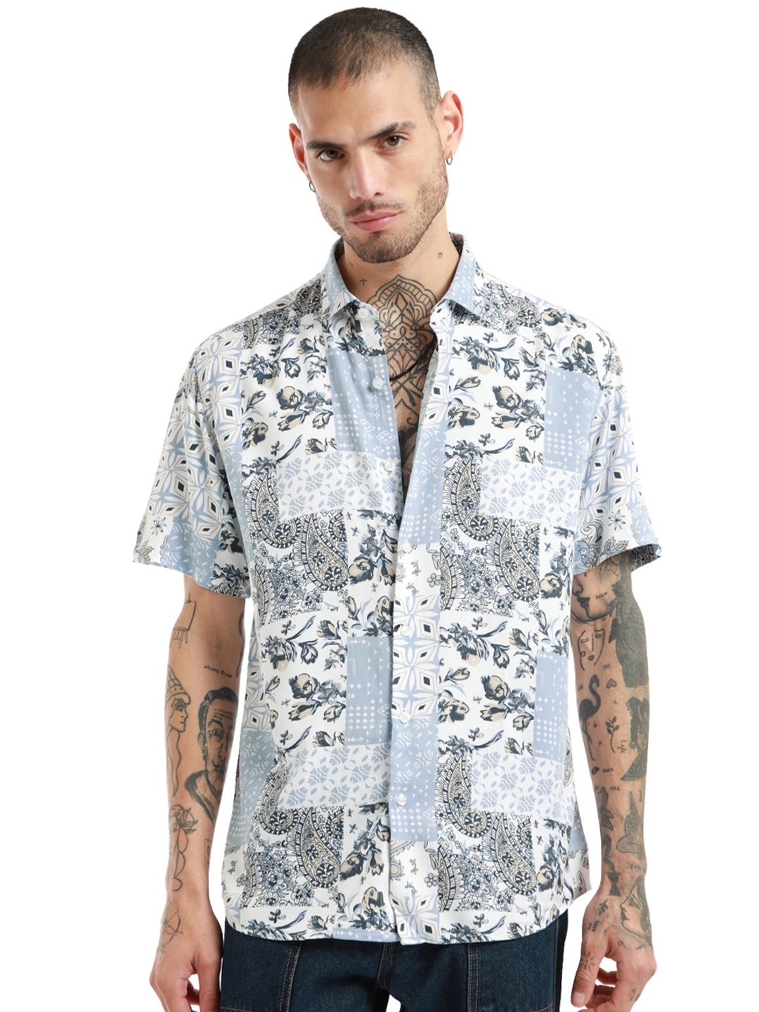 

Banana Club Spread Collar Relaxed Ethnic Motifs Printed Casual Shirt, White