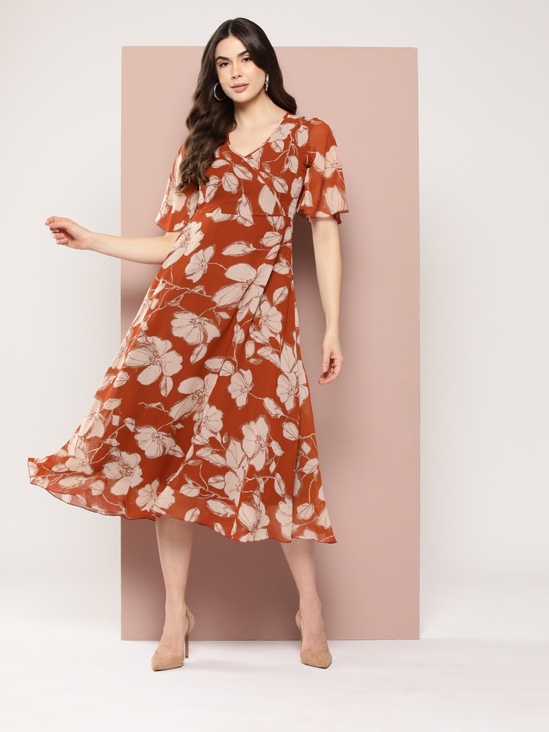 

Qurvii Floral Print Flared Sleeves Midi Wrap Dress, Rust