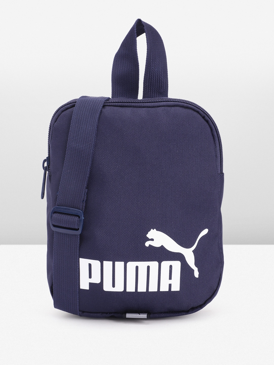 

Puma Unisex Brand Logo Printed Phase Messenger Bag, Navy blue